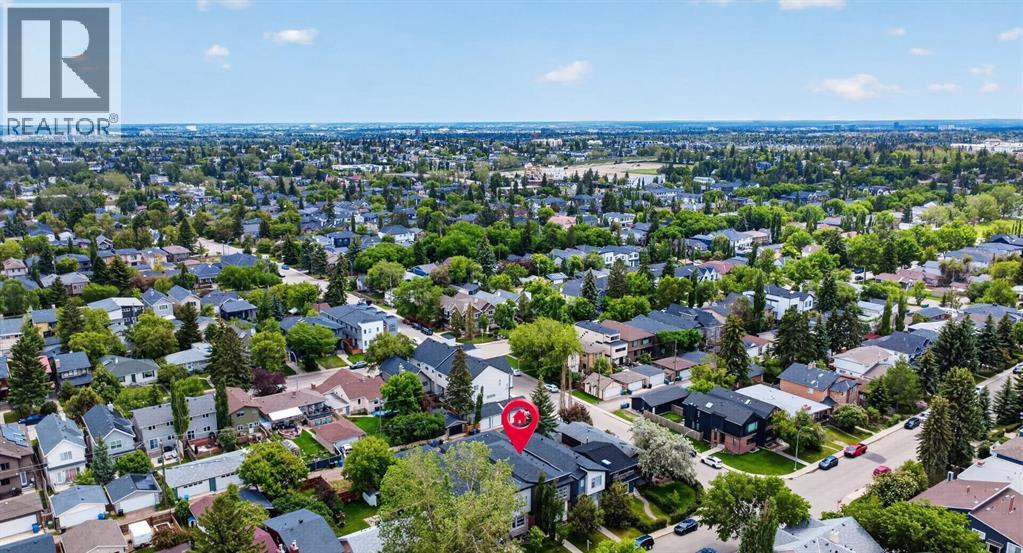 2234 28 Street SW - 40