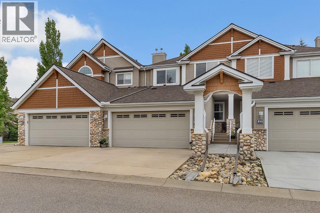 6 Discovery Heights SW - 1
