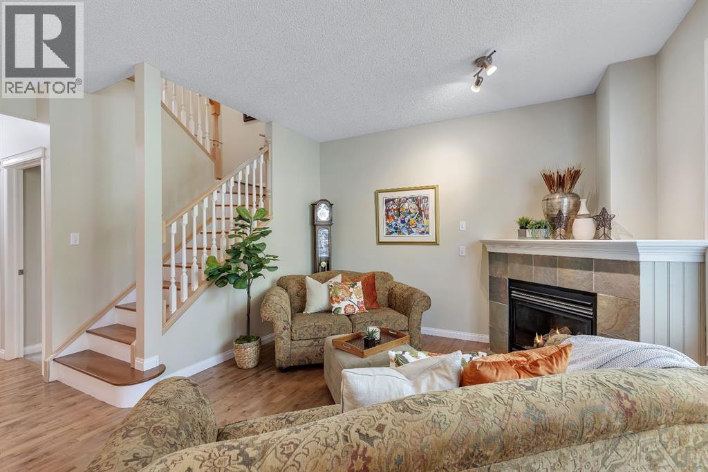 6 Discovery Heights SW - 16