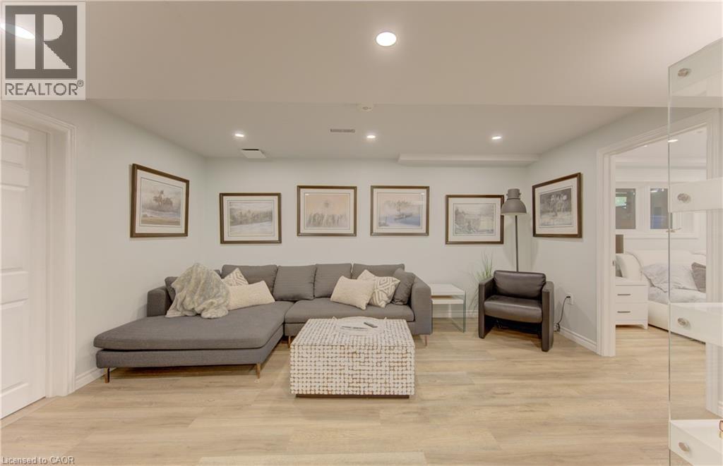 307 GRAND RIVER Boulevard - Image 20