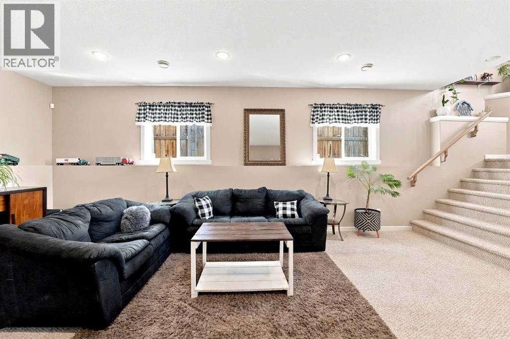 84 Mackenzie Crescent - 25