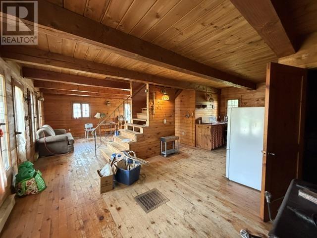 7 East Grove CRES - 7