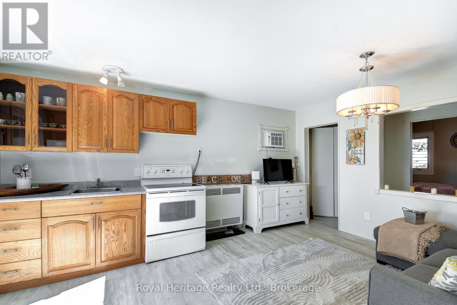 680 ROUND LAKE ROAD - 22
