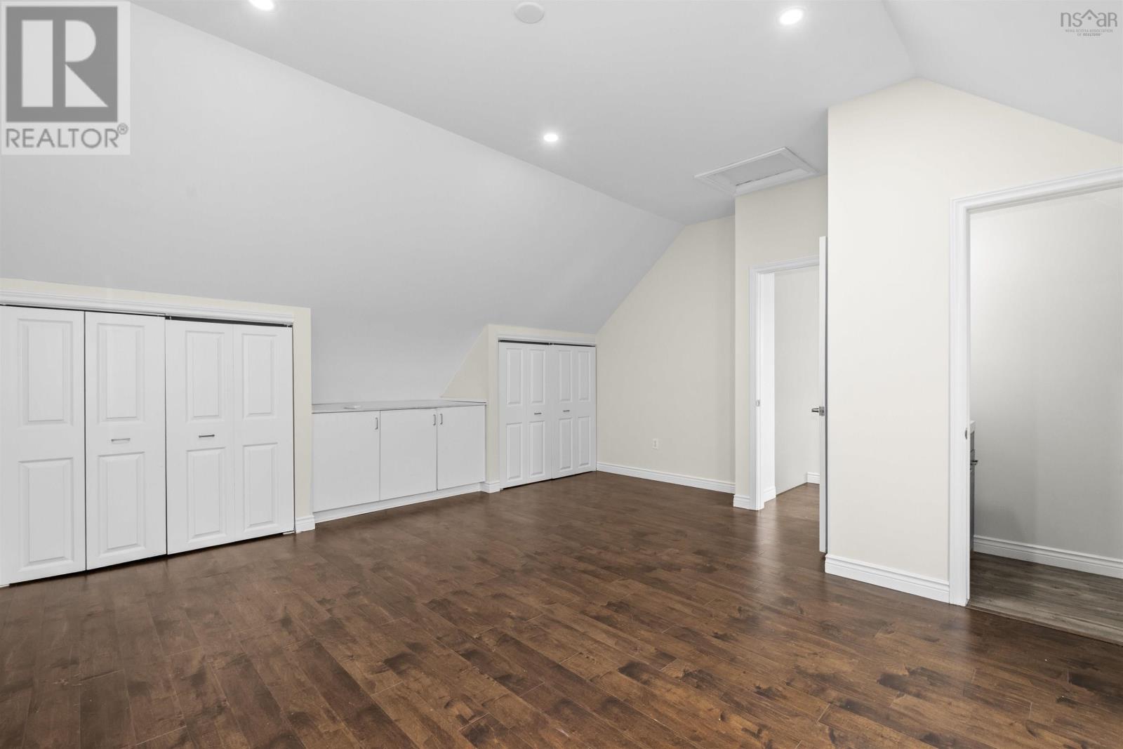 22A WEDGEWOOD Avenue - 32