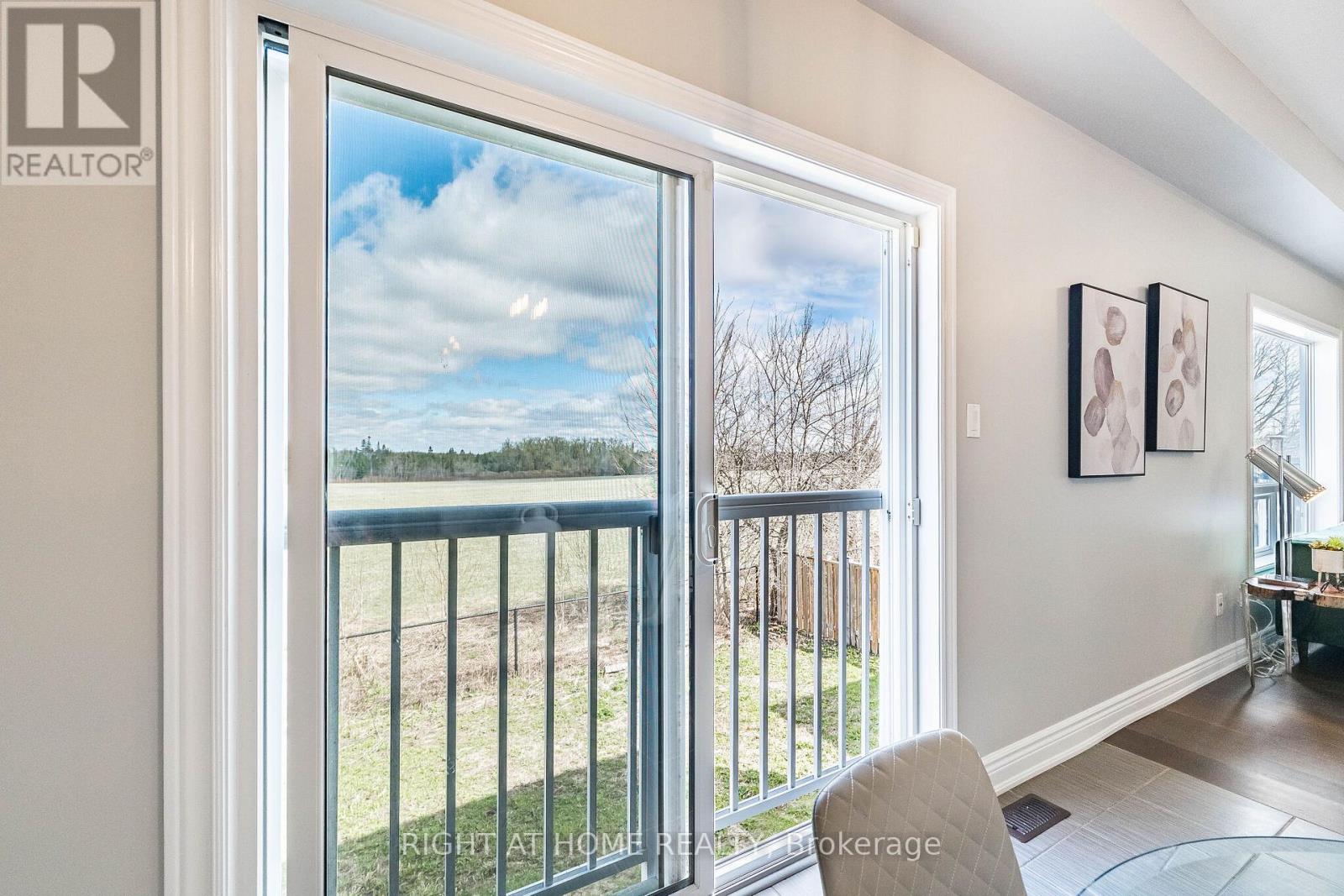 940 O'REILLY CRESCENT - 18