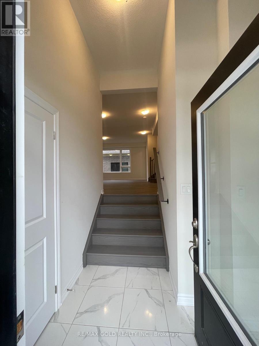275 LINDSAY STREET N - Image 6