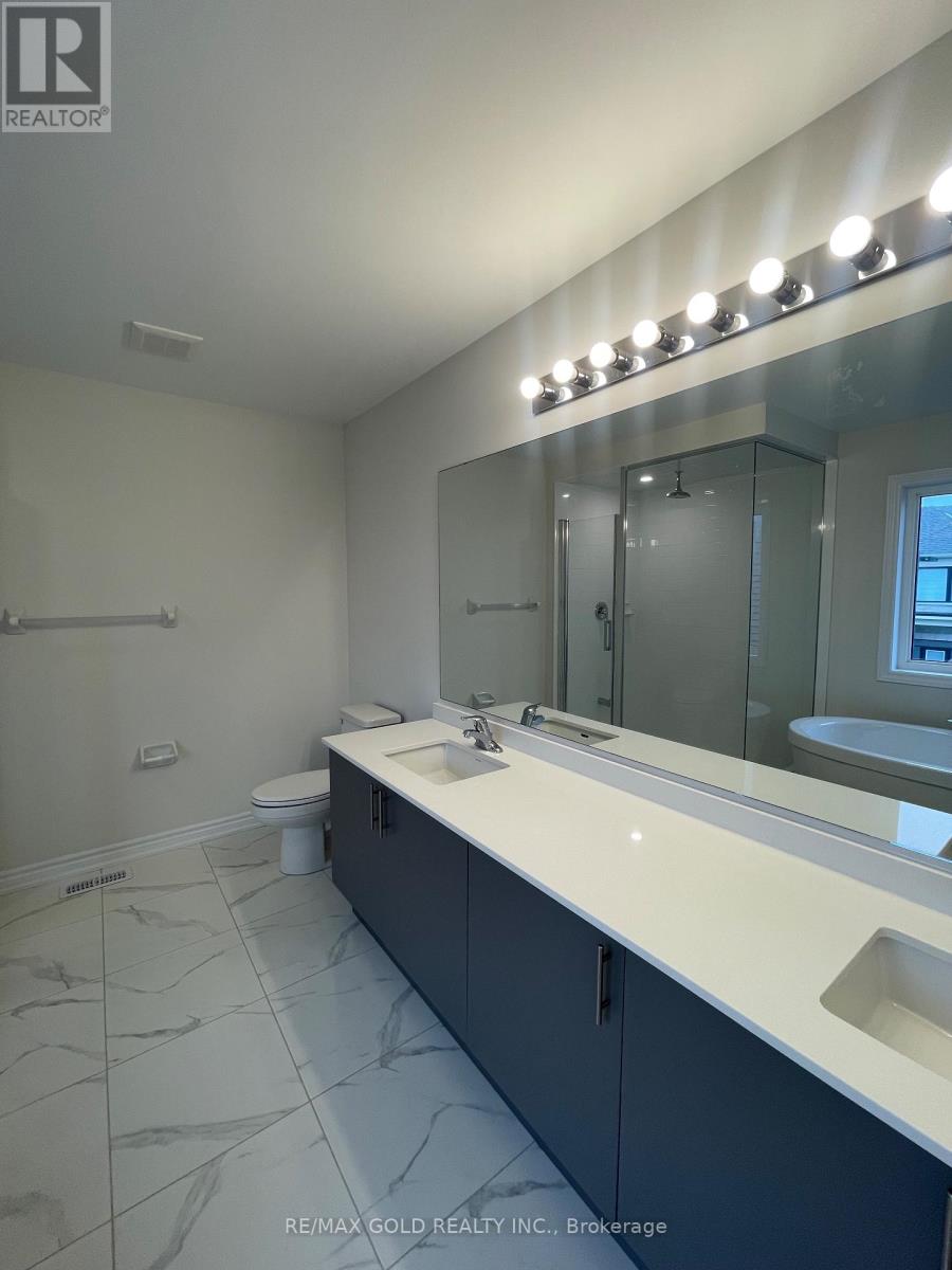 275 LINDSAY STREET N - 27