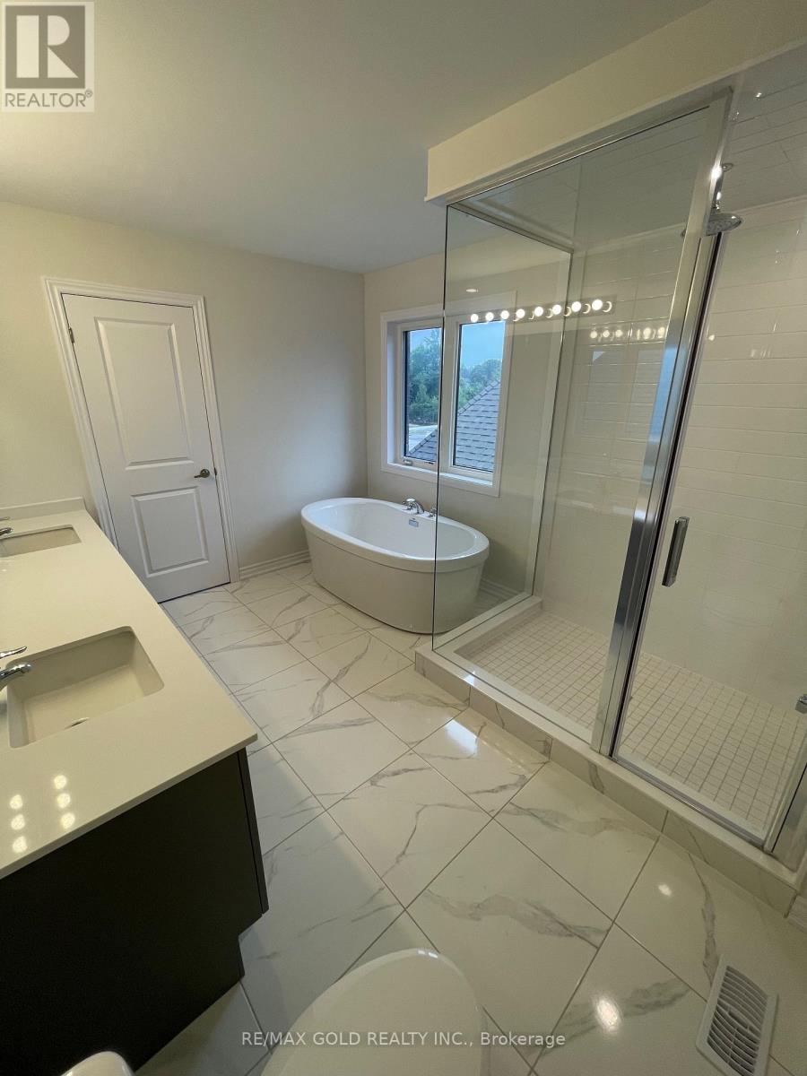 275 LINDSAY STREET N - 28