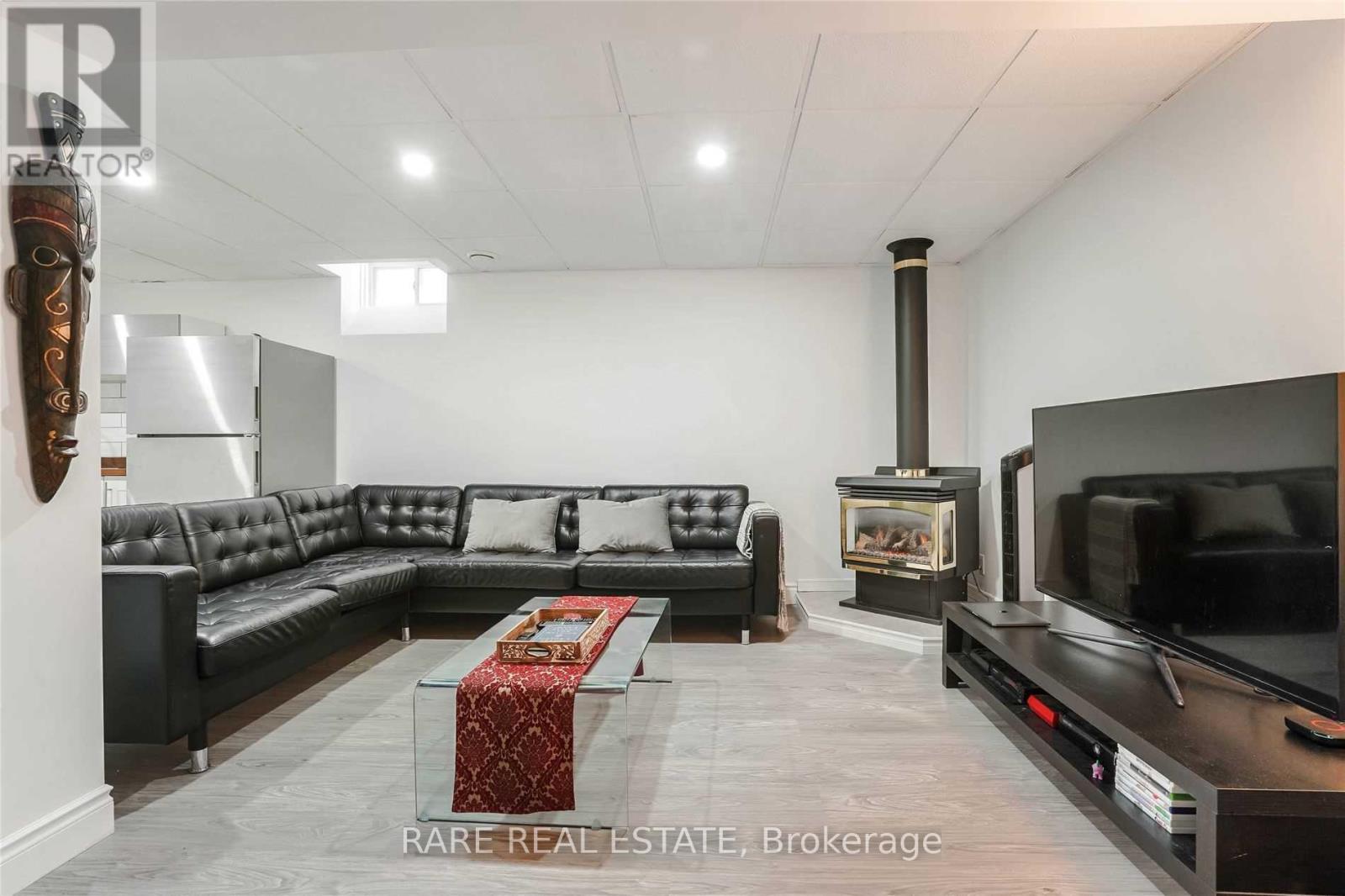 *Not furnished. Functional gas fireplace included.