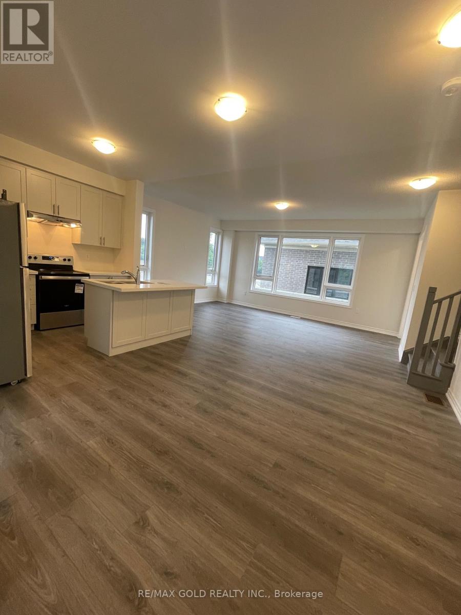 275 LINDSAY STREET N - 8
