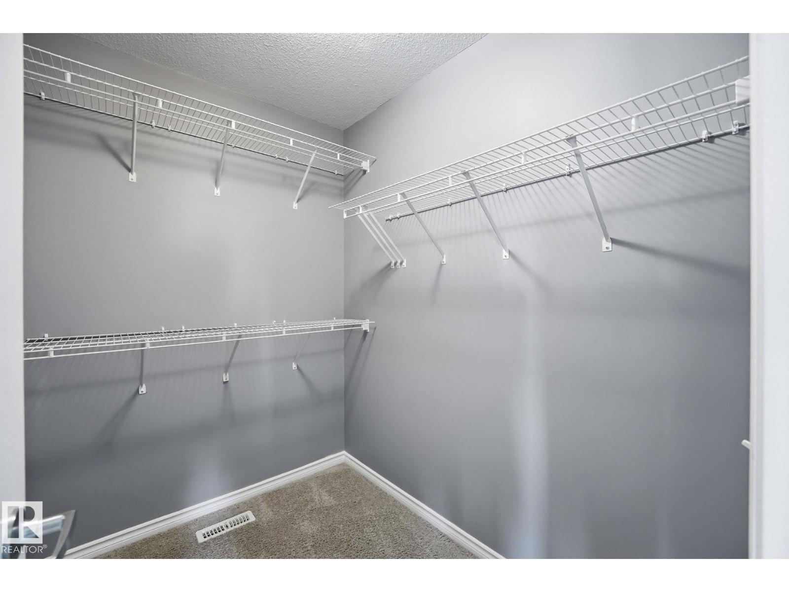 7043 22 AV SW - Image 23