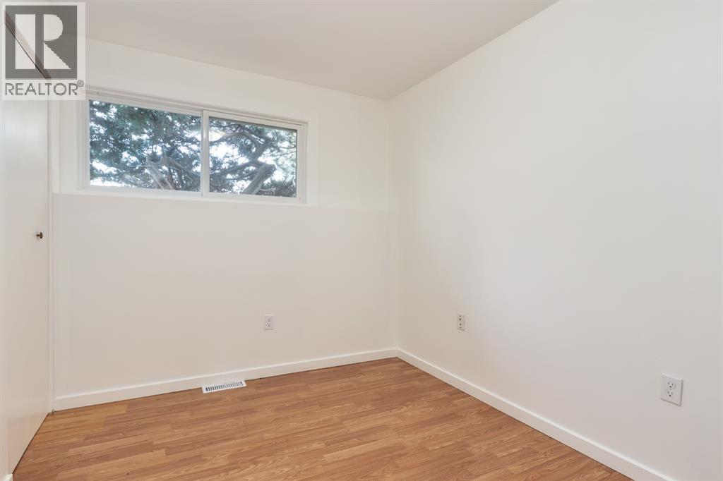 207 Whiteview Bay NE - 26