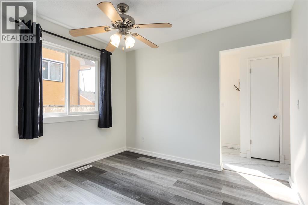 207 Whiteview Bay NE - 11