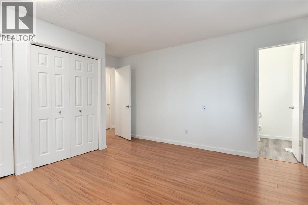 207 Whiteview Bay NE - 15