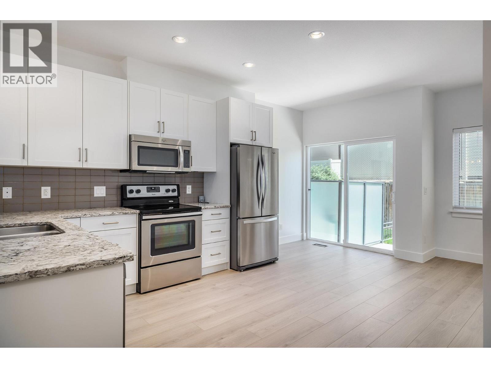 #54 600 Sherwood Road - 4