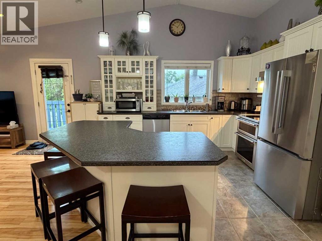 5613 52 Street - 7