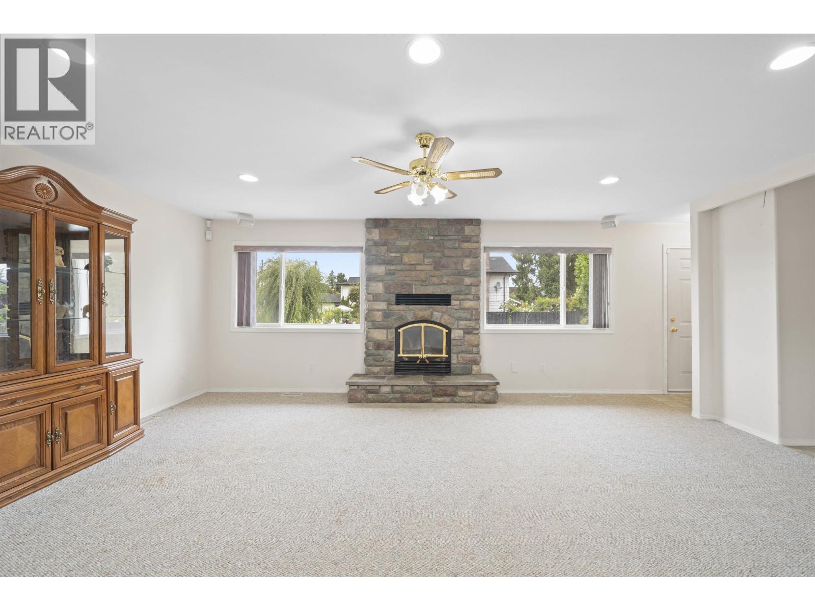 6073 44A Avenue, Ladner
