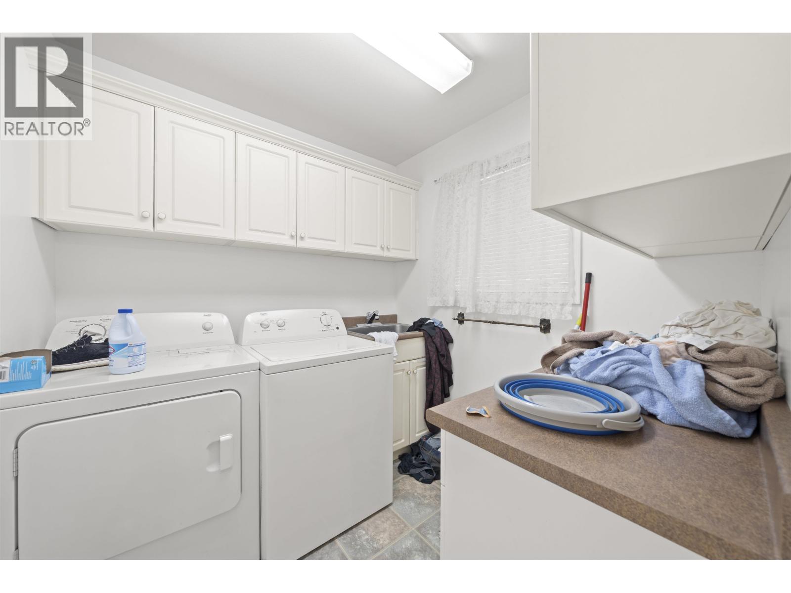 6073 44A Avenue, Ladner