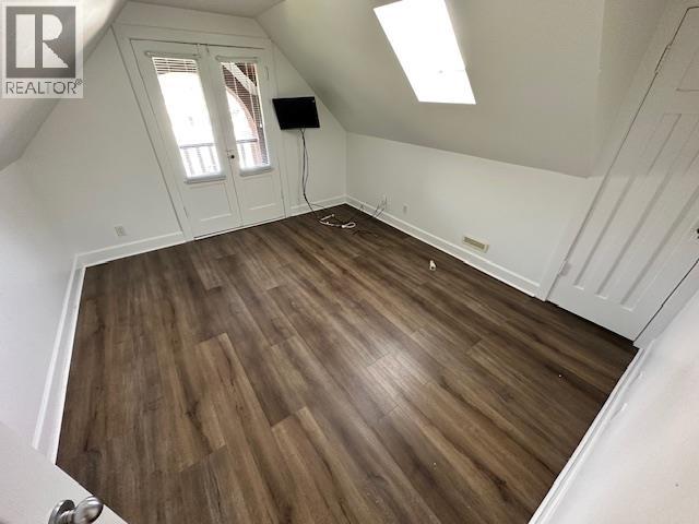 2878 W 8TH AVENUE — photo 2