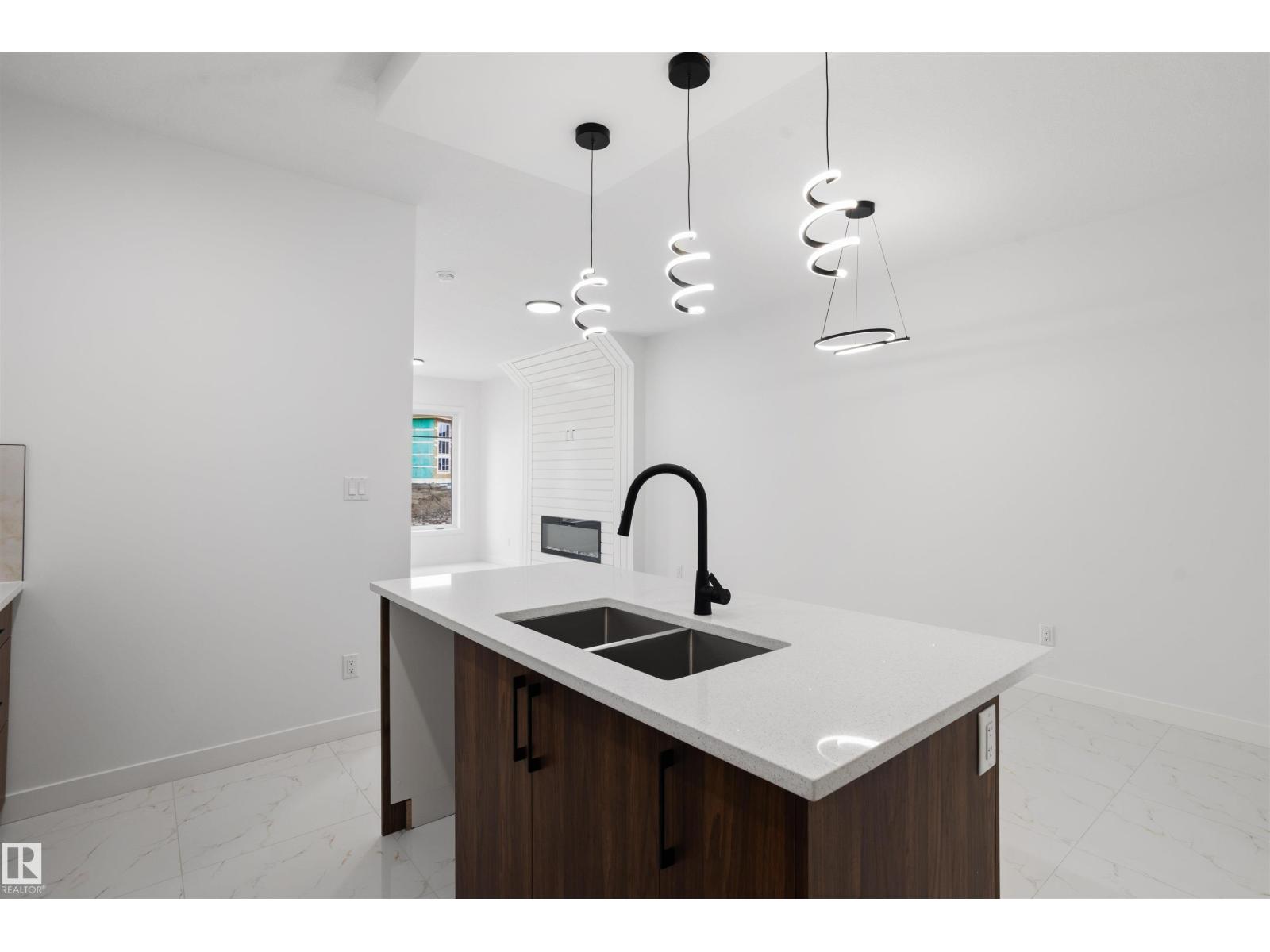 715 30 ST SW - 10