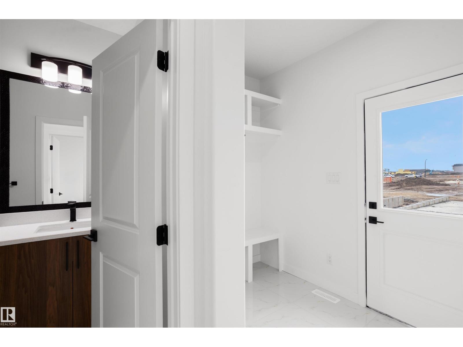 715 30 ST SW - 18
