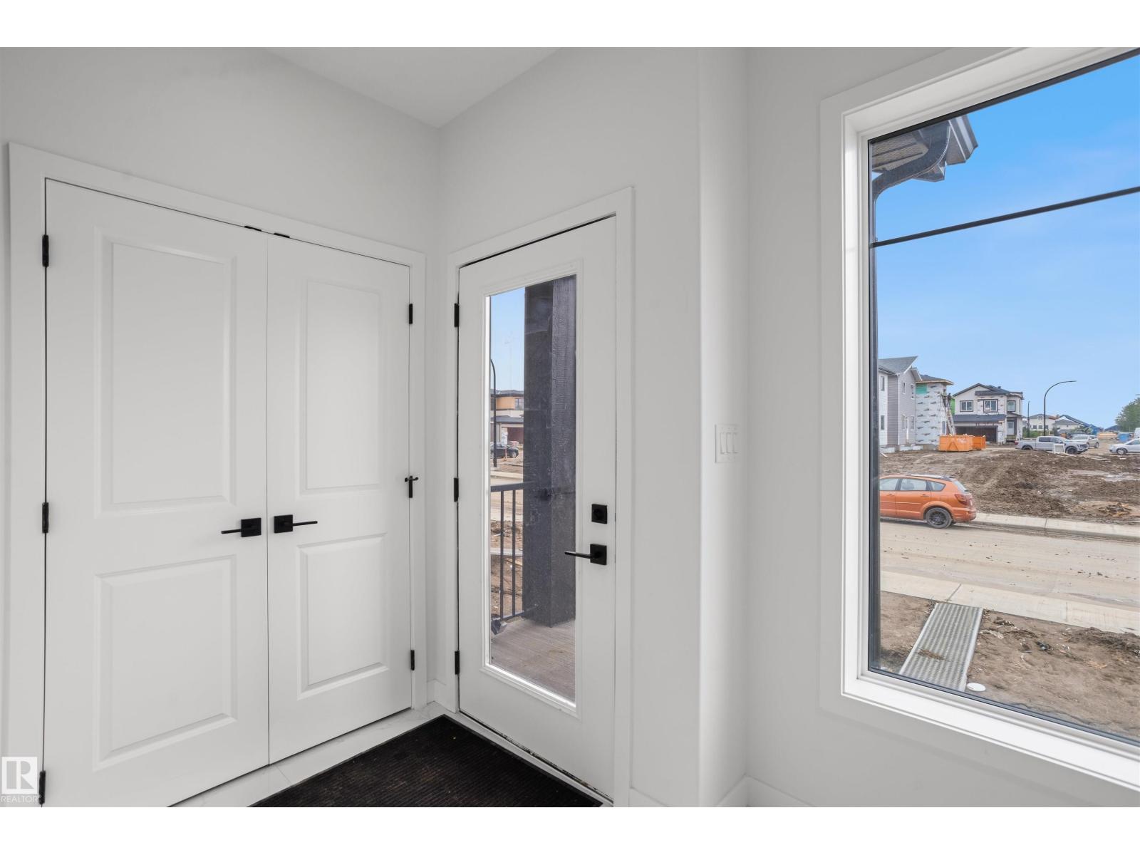 715 30 ST SW - Image 2