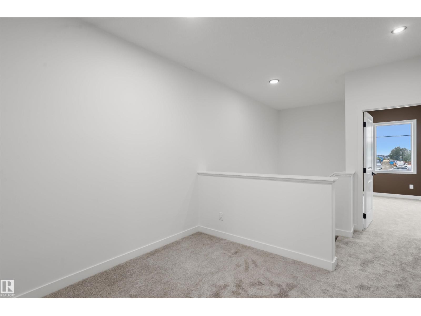 715 30 ST SW - 25