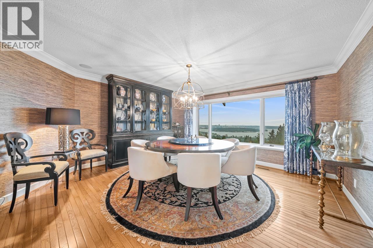 2478 WESTHILL COURT, West Vancouver