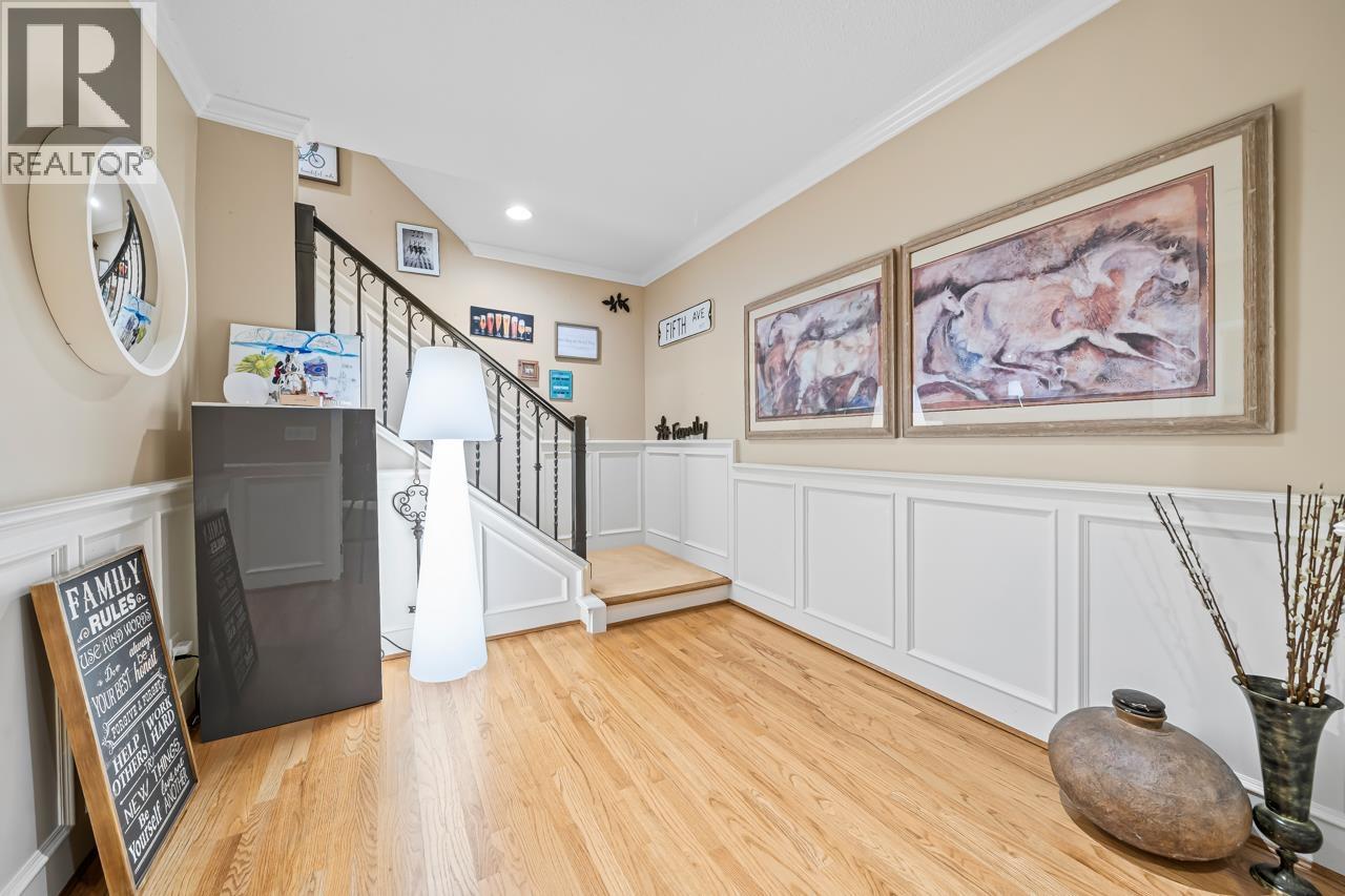 2478 WESTHILL COURT, West Vancouver