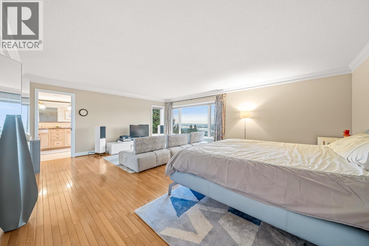 2478 WESTHILL COURT, West Vancouver