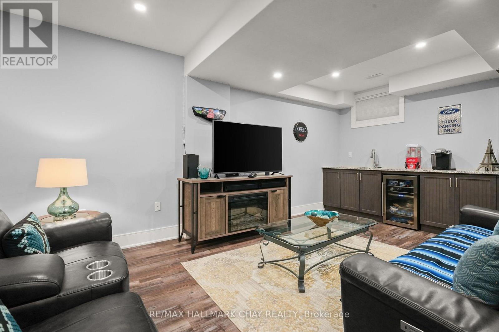80 HOLT DRIVE - Image 26