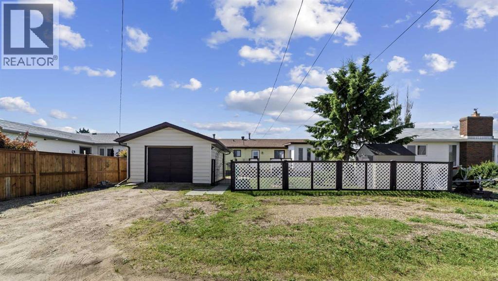 5413 48 Avenue W - 42