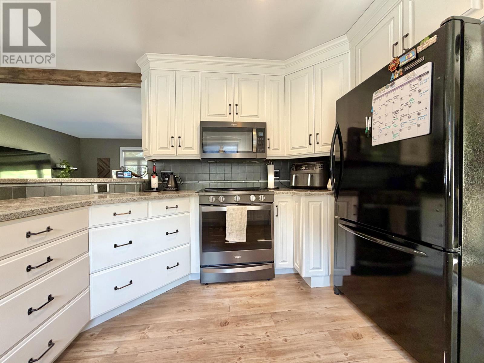 358 Daniel AVE - 13