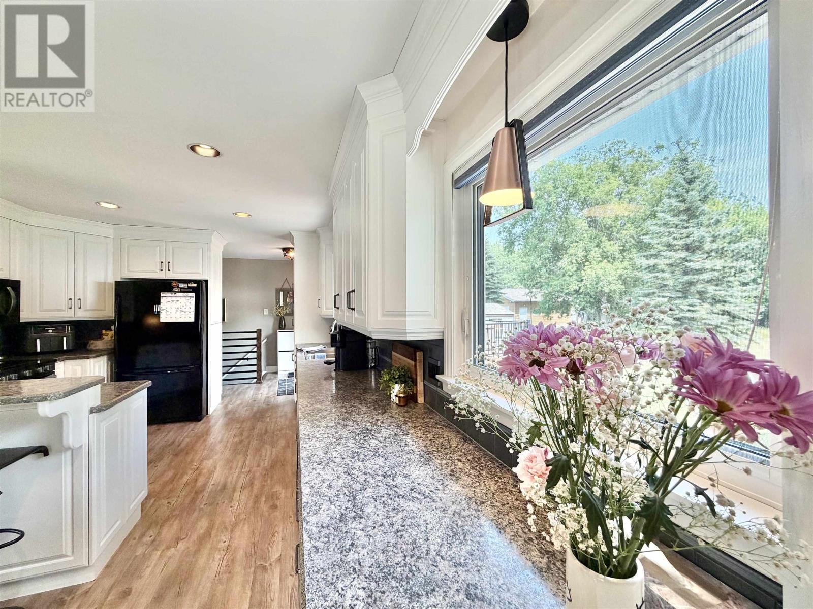 358 Daniel AVE - 11