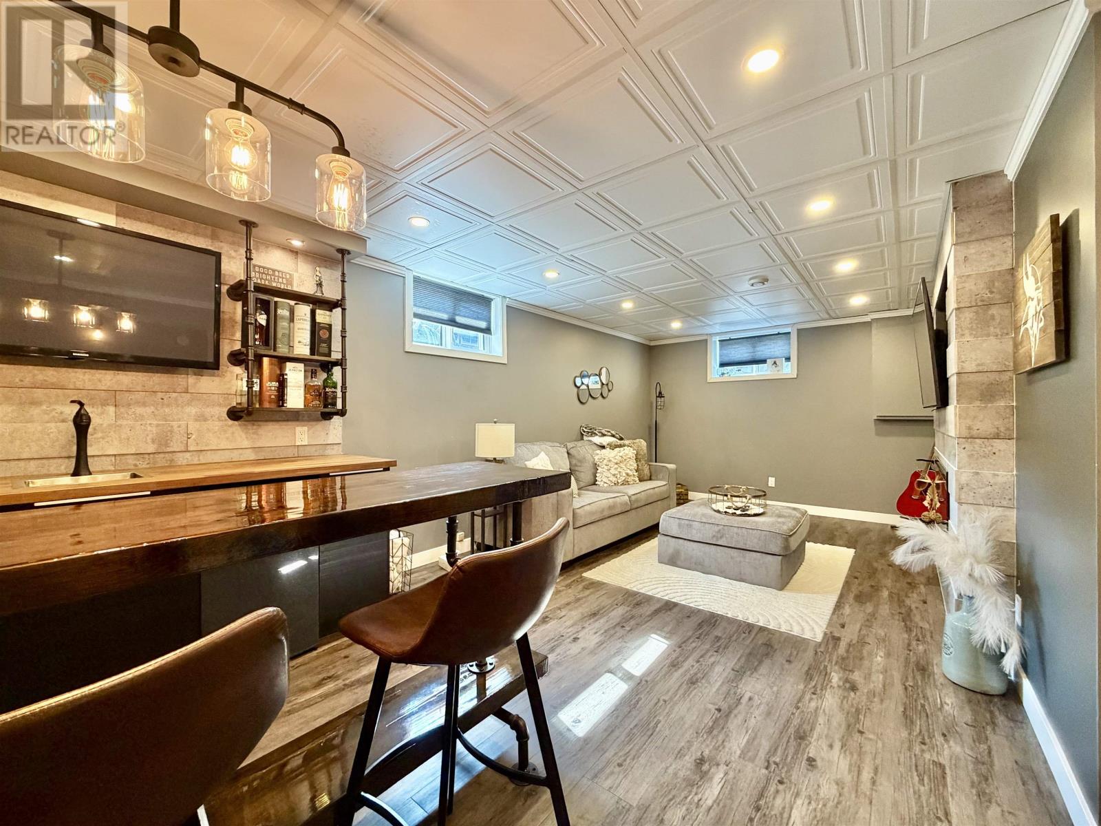 358 Daniel AVE - 20