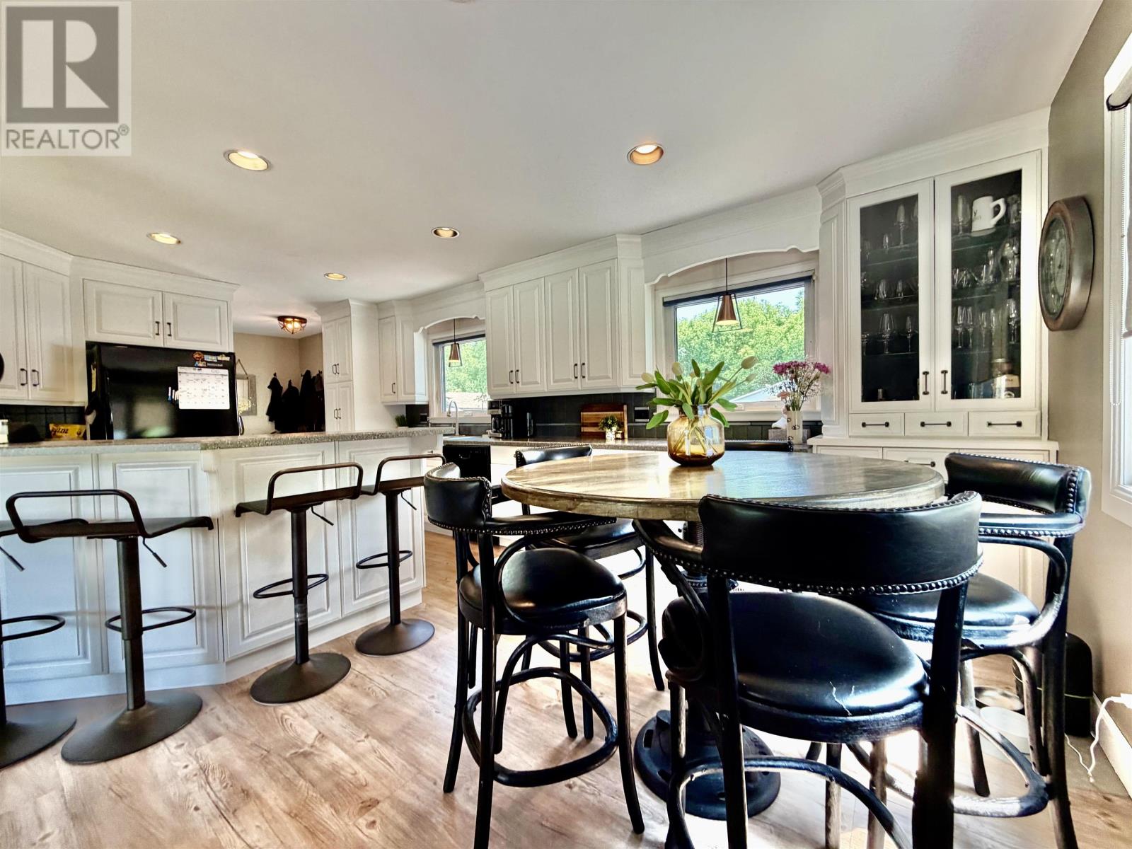 358 Daniel AVE - 9