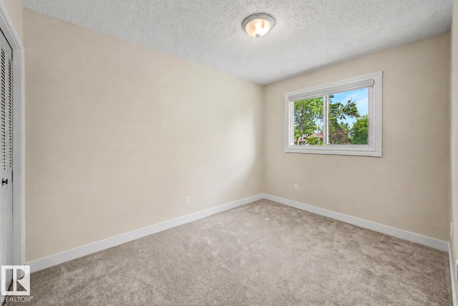 2911 83 ST NW - 17