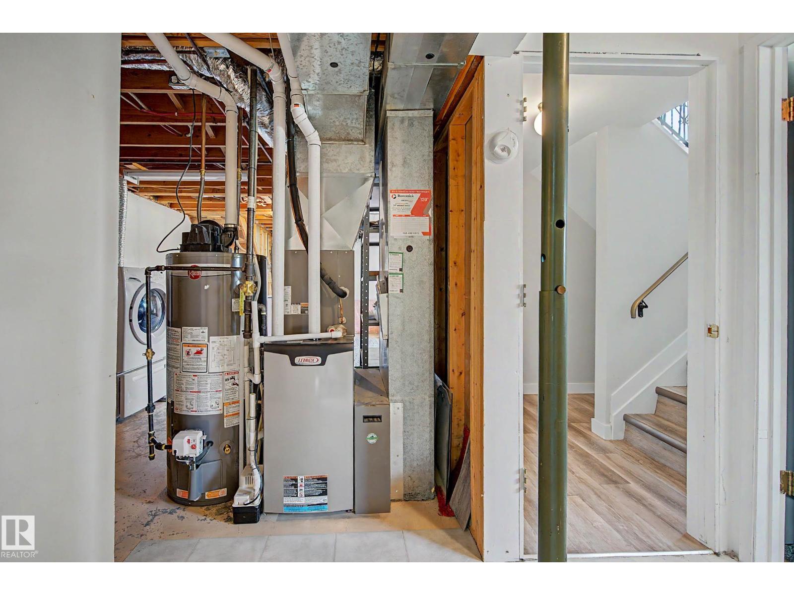 2911 83 ST NW - 26