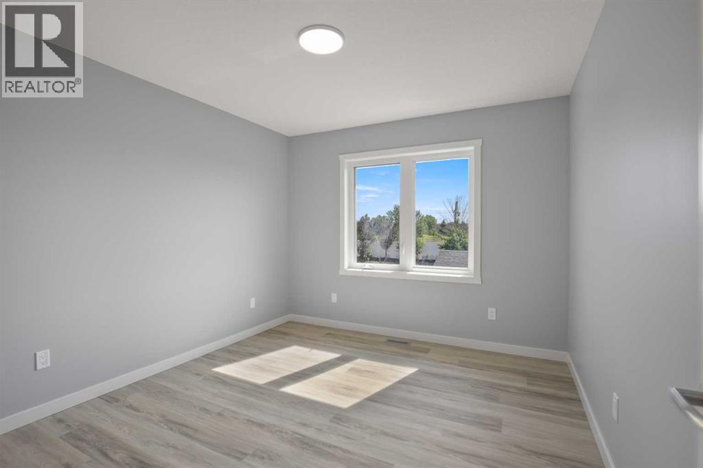 113 Aztec Crescent - 35