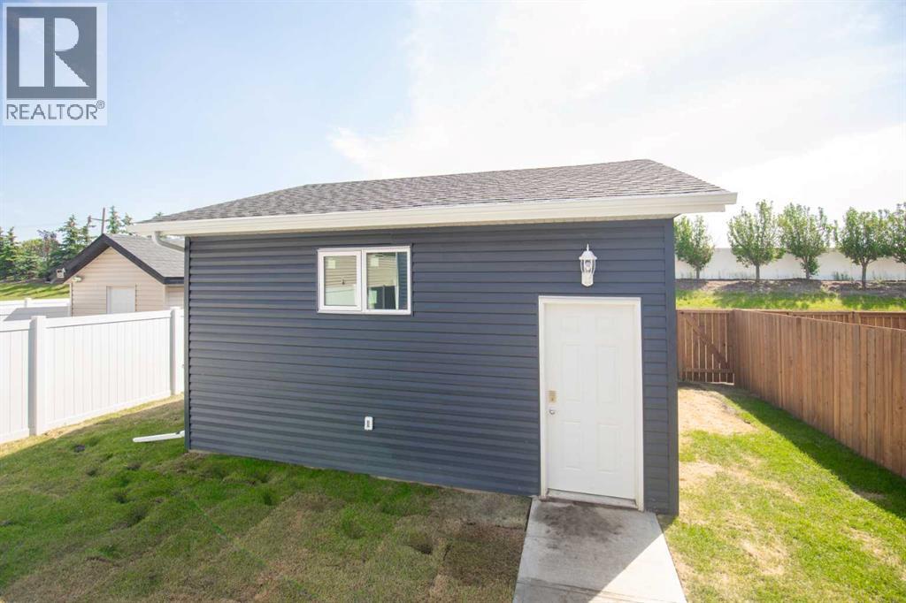 113 Aztec Crescent - 10