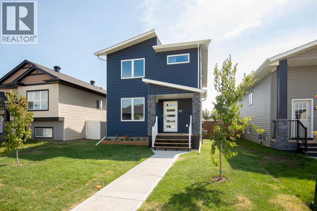 113 Aztec Crescent - 1