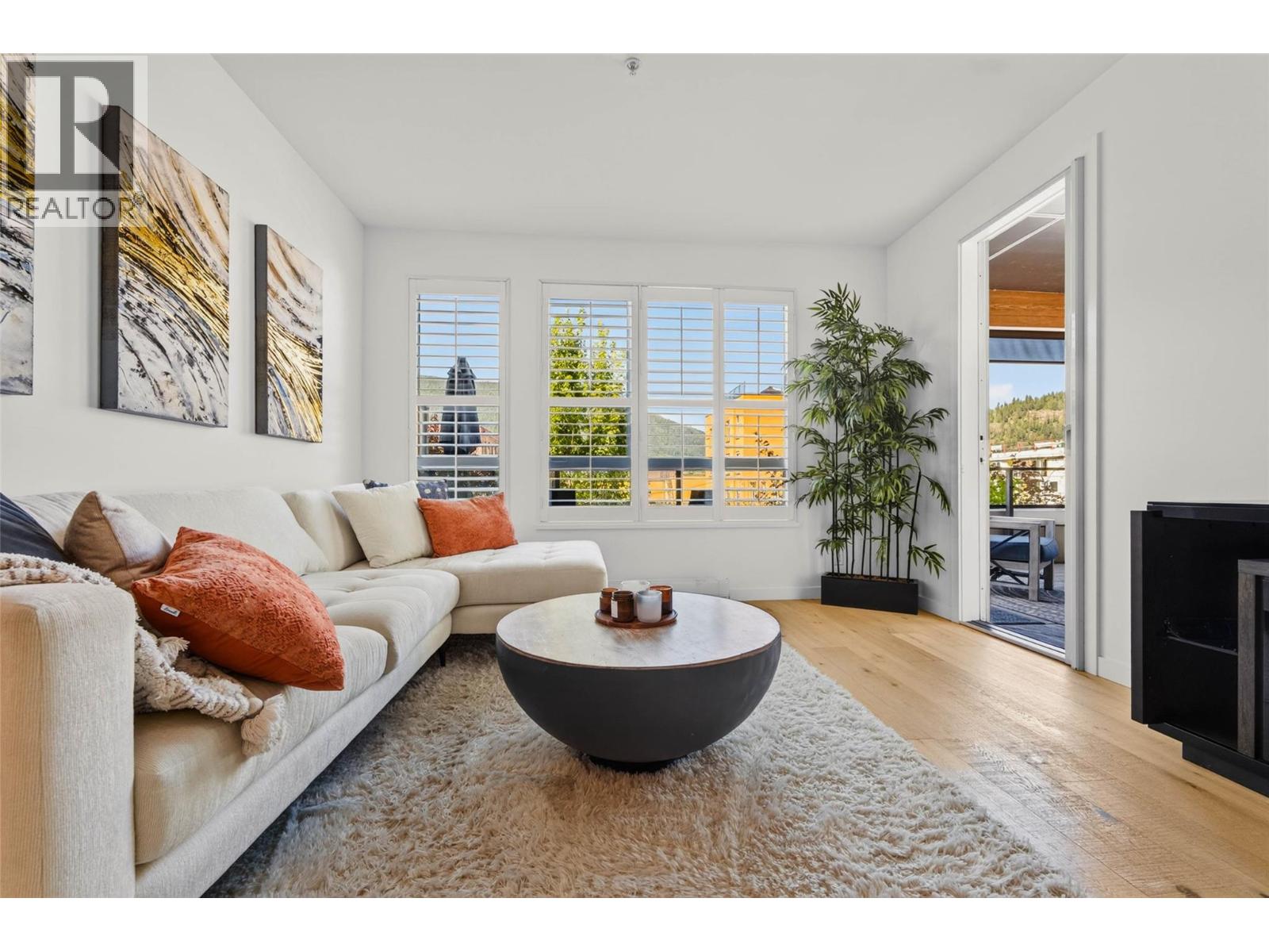 #215 710 Vernon Street - 6