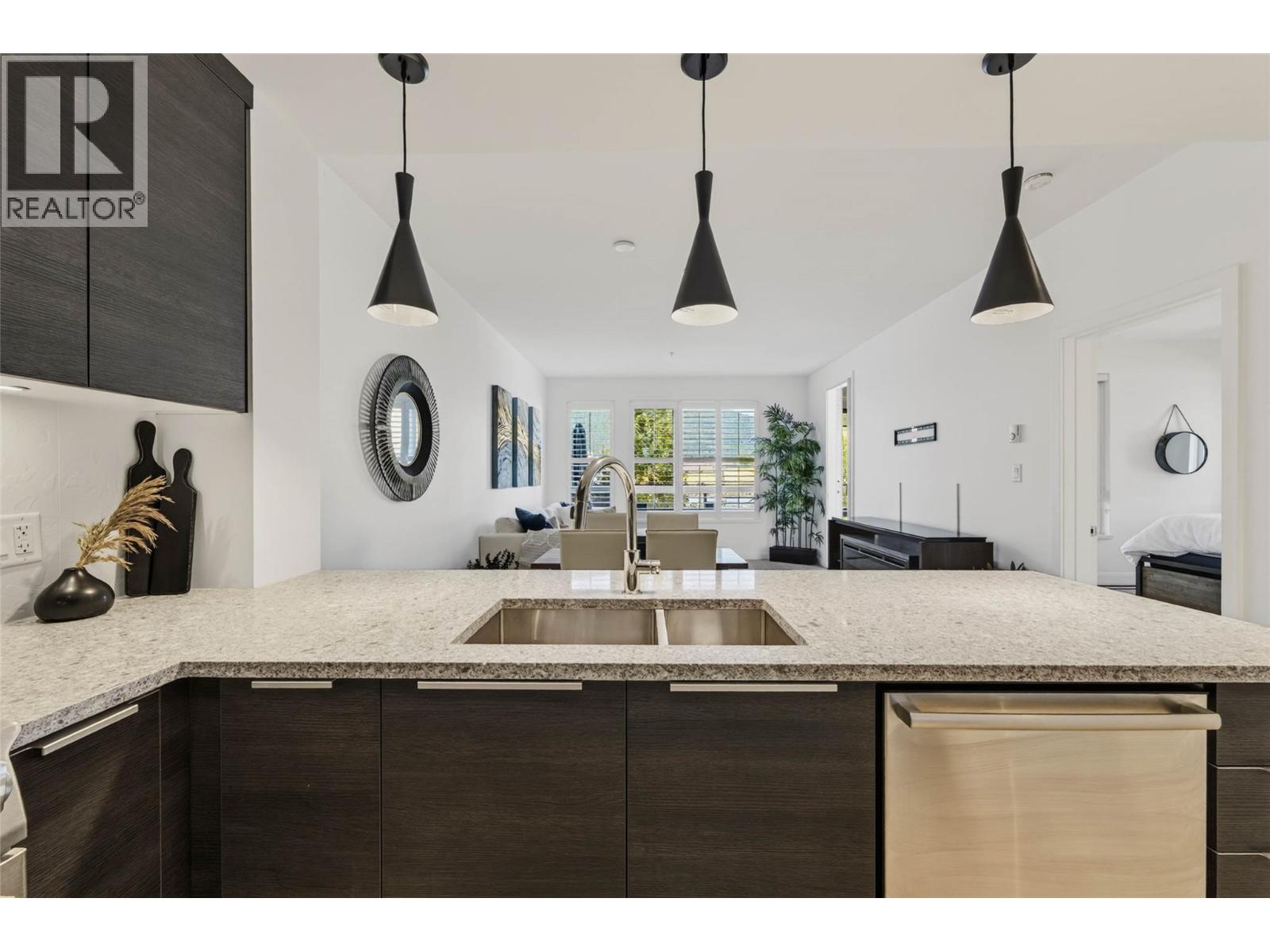 #215 710 Vernon Street - 13