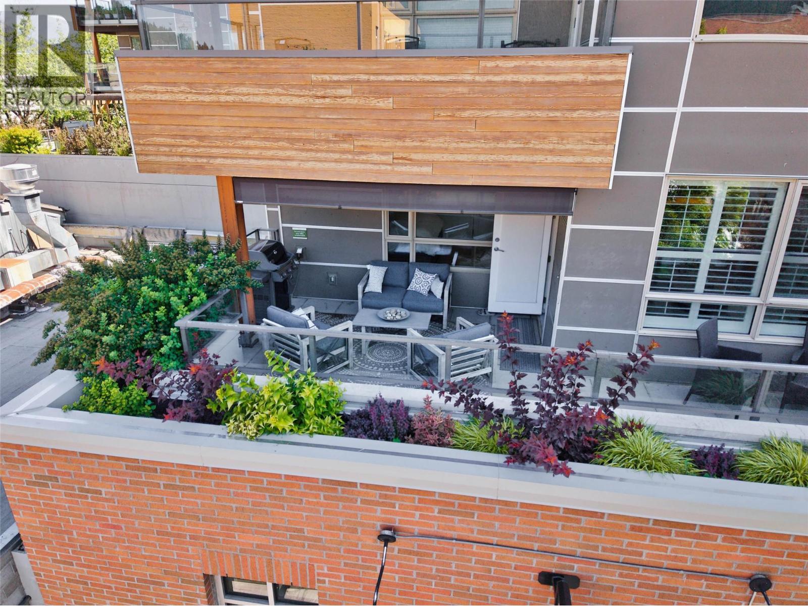 #215 710 Vernon Street - 44