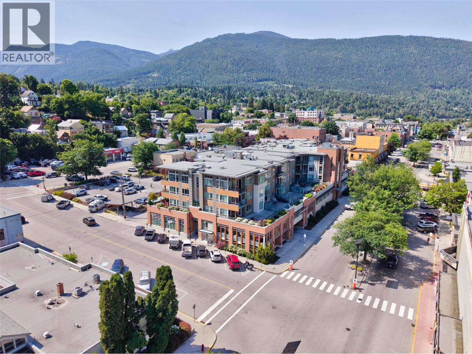 #215 710 Vernon Street - 50
