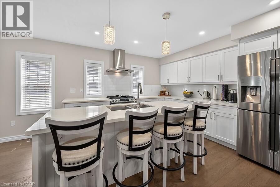 109 RAY Street N - 14
