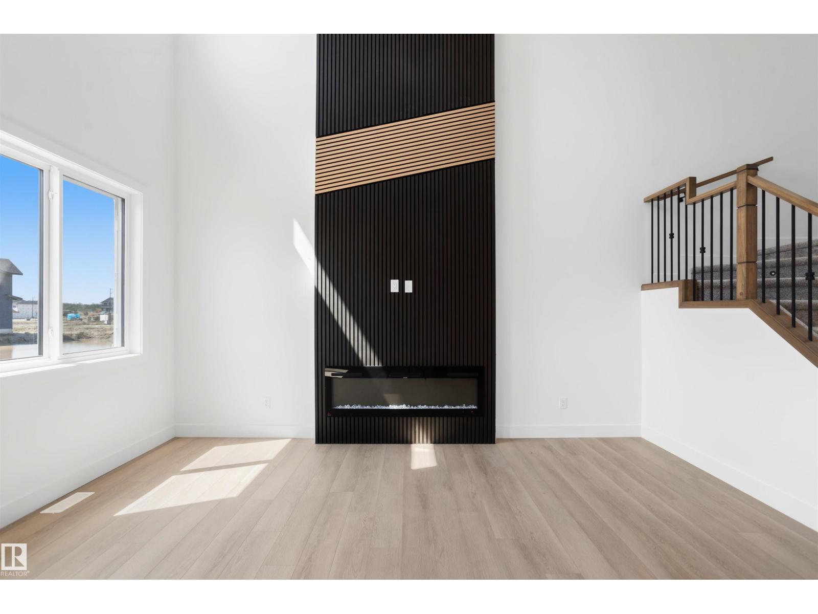 815 158 AV NE - Image 12