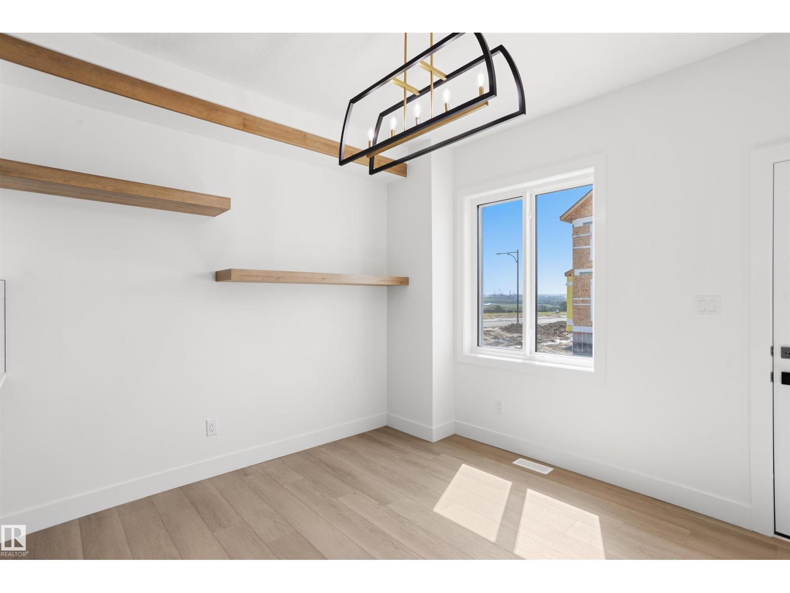 815 158 AV NE - 10