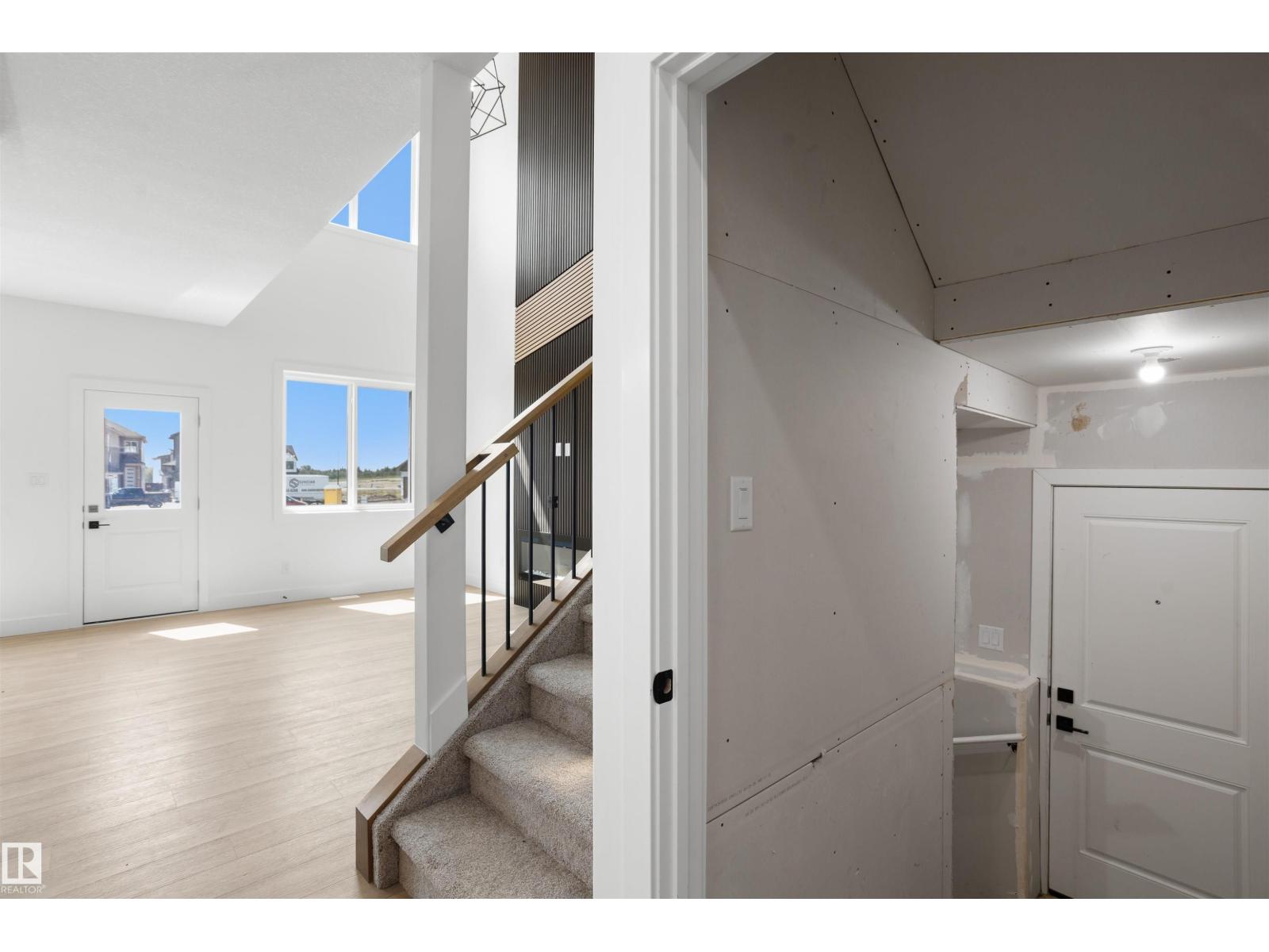 815 158 AV NE - 18