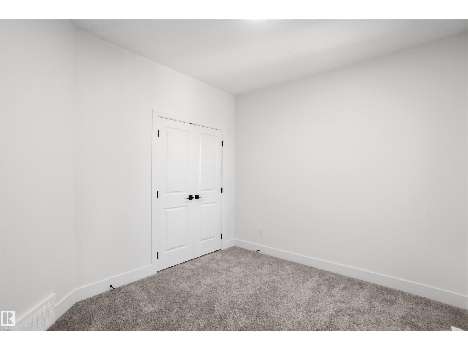 815 158 AV NE - Image 32